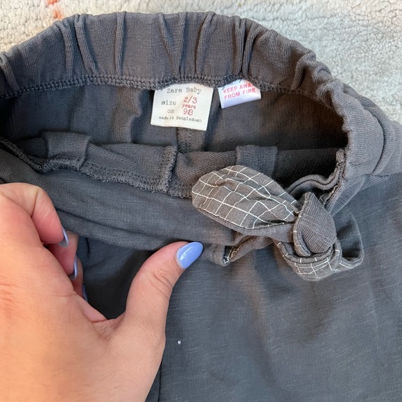 Zara girls pants 2-3 - Picture 2 of 2